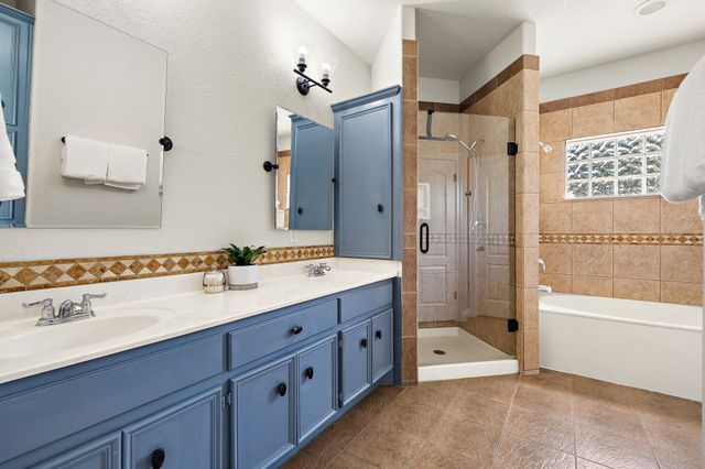 11808 Arnold LN, Austin, TX 78748
