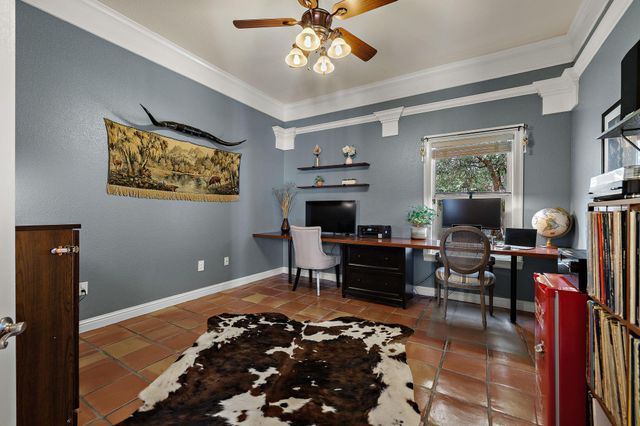 11808 Arnold LN, Austin, TX 78748