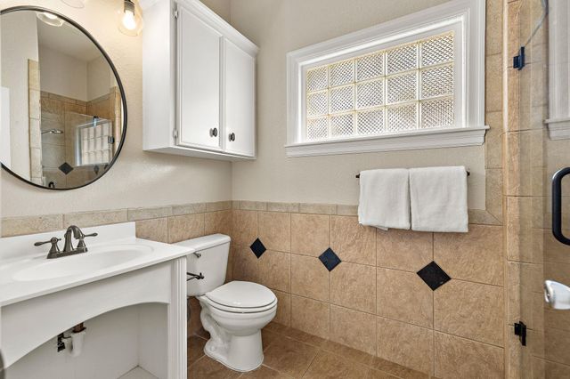 11808 Arnold LN, Austin, TX 78748