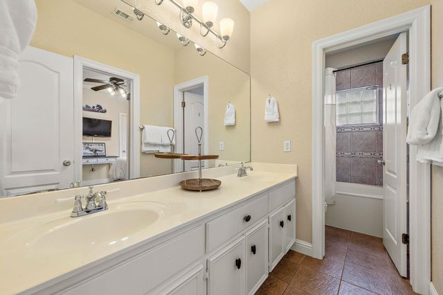 11808 Arnold LN, Austin, TX 78748