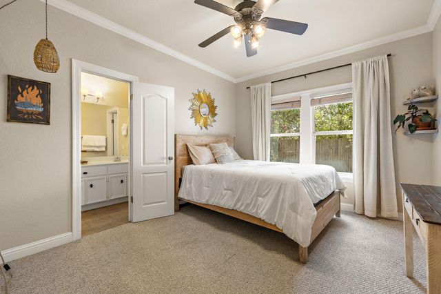 11808 Arnold LN, Austin, TX 78748