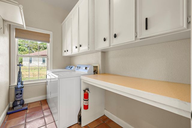 11808 Arnold LN, Austin, TX 78748