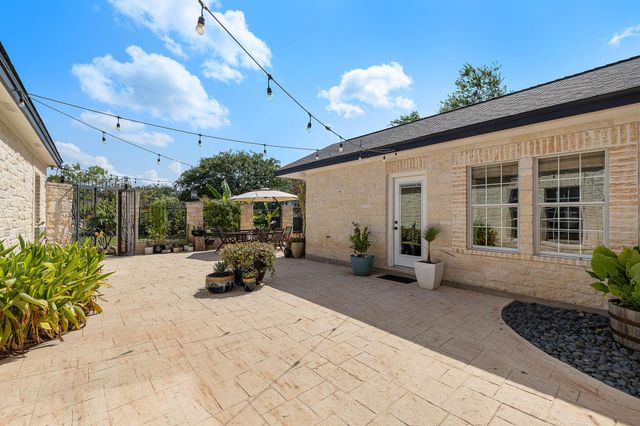 11808 Arnold LN, Austin, TX 78748