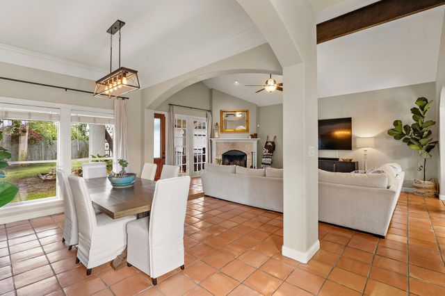 11808 Arnold LN, Austin, TX 78748