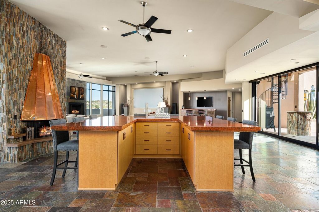 Image 26 of property listing at 36631 N PEACEFUL Place, Carefree, AZ 85377