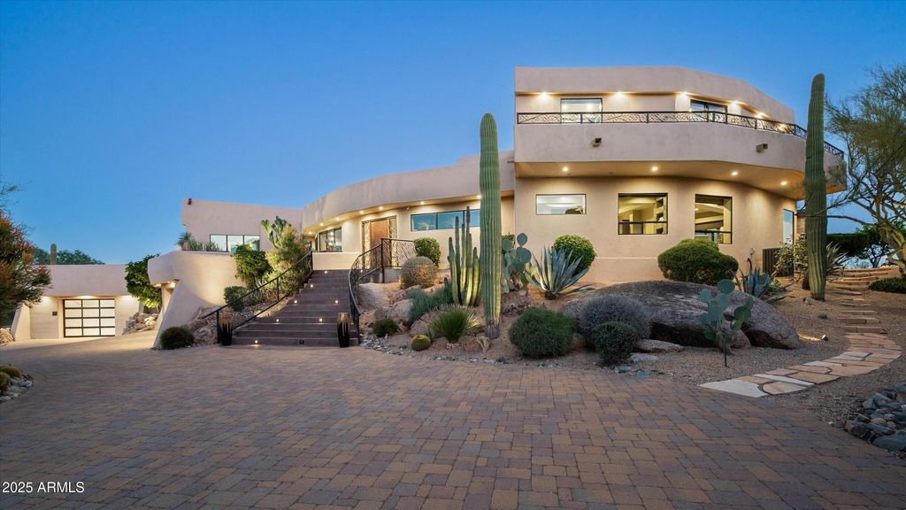 Image 4 of property listing at 36631 N PEACEFUL Place, Carefree, AZ 85377