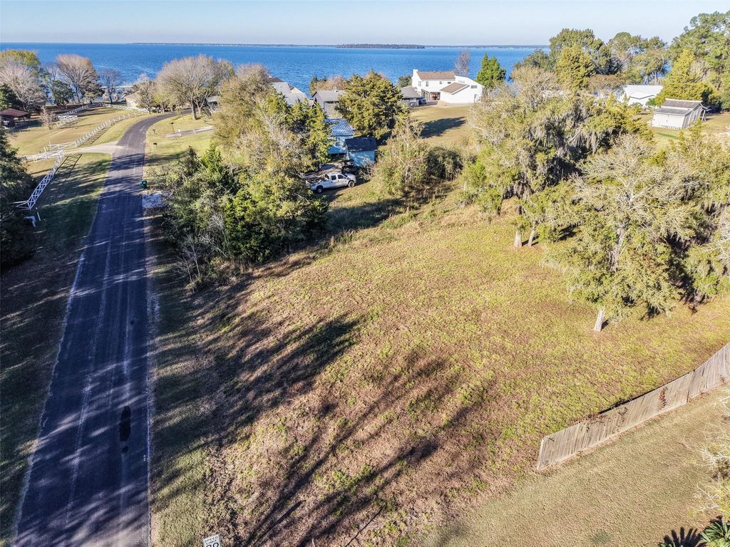 000 Paradise Drive, Coldspring, TX 77331