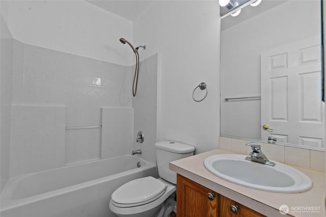 17706 90th Avenue E, Puyallup, WA 98375