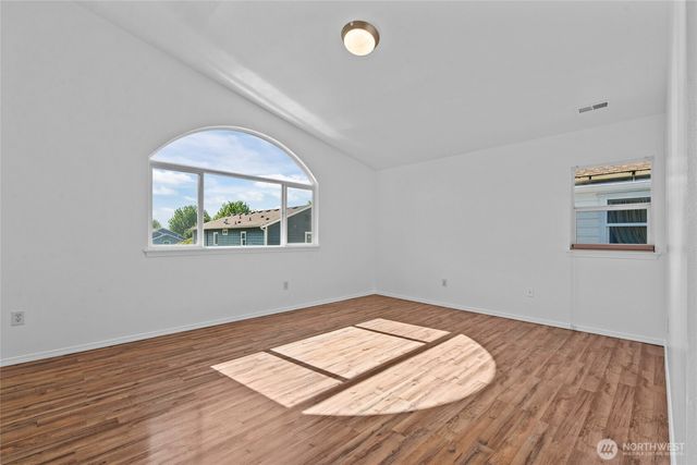 17706 90th Avenue E, Puyallup, WA 98375