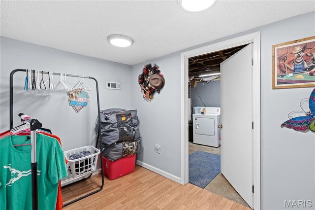 5132 Dresden Avenue, St Louis, MO 63116
