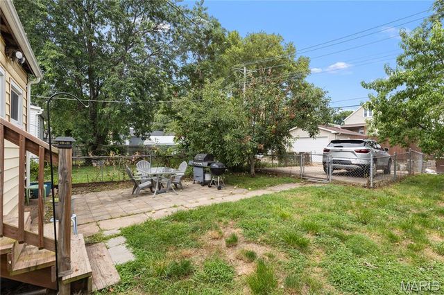 5132 Dresden Avenue, St Louis, MO 63116