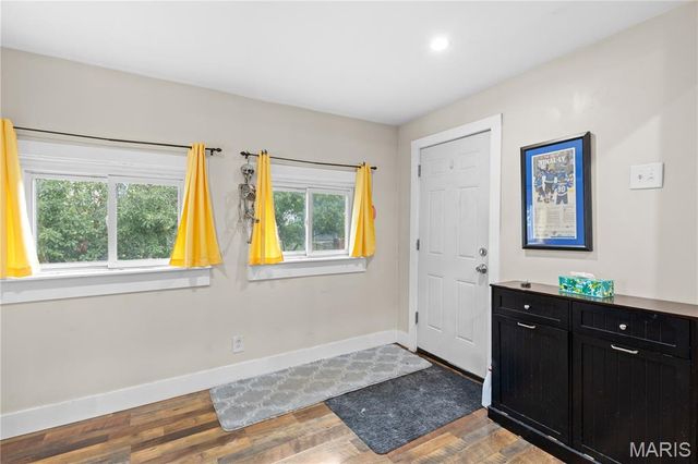 5132 Dresden Avenue, St Louis, MO 63116