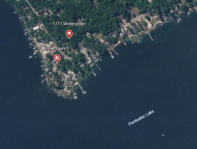 5771 Wintergreen Road, Pentwater, MI 49449