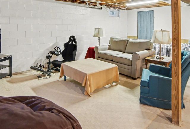 5771 Wintergreen Road, Pentwater, MI 49449