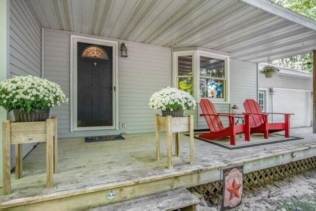 5771 Wintergreen Road, Pentwater, MI 49449