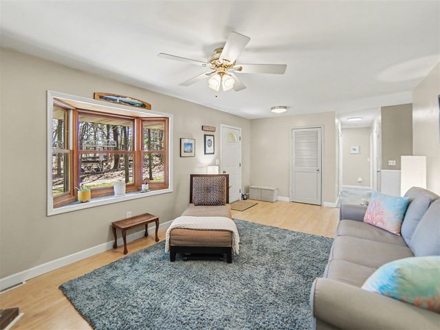 5771 Wintergreen Road, Pentwater, MI 49449