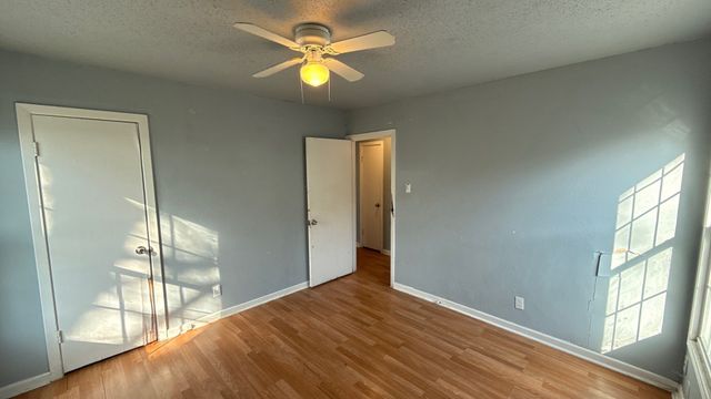 4248 Bertha Avenue, Fort Worth, TX 76105