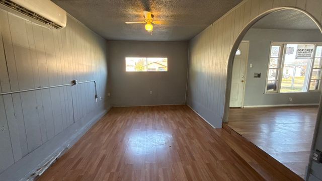 4248 Bertha Avenue, Fort Worth, TX 76105