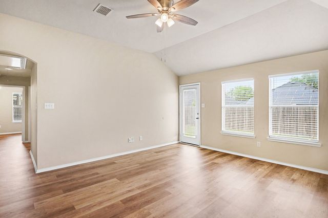 633 Horn Street, Crowley, TX 76036