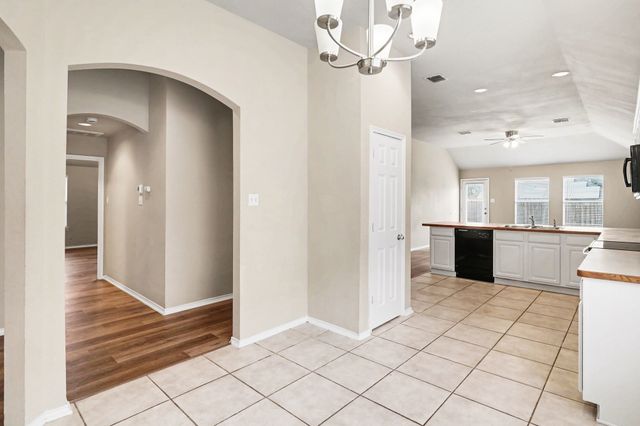 633 Horn Street, Crowley, TX 76036