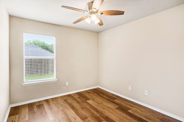 633 Horn Street, Crowley, TX 76036