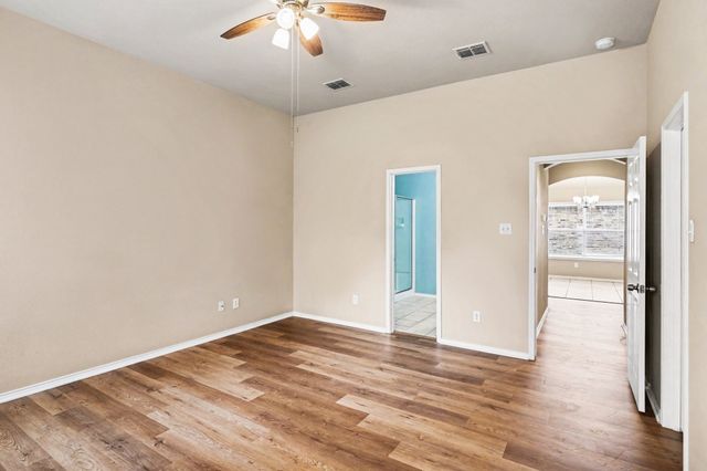 633 Horn Street, Crowley, TX 76036