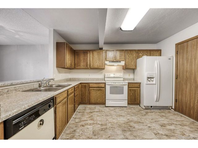 15455 E Louisiana Ave, Aurora, CO 80017