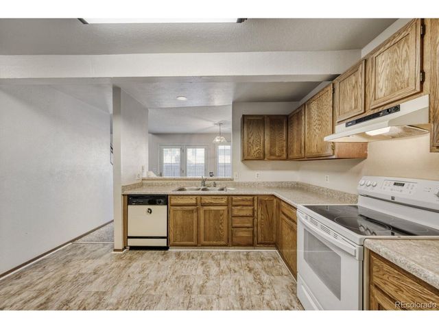 15455 E Louisiana Ave, Aurora, CO 80017