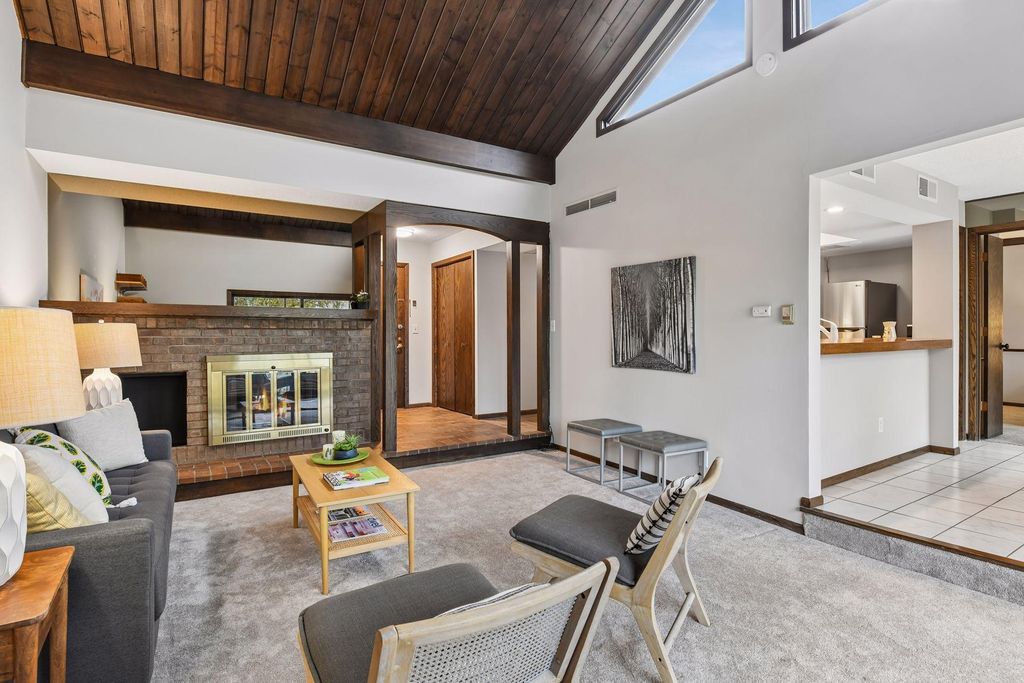 6115 Lincoln Drive 353, Edina, MN 55436 — photo 2