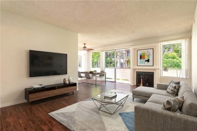2567 Plaza Del Amo 210, Torrance, CA 90503