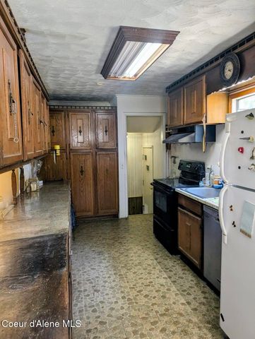 2405 Deer Park Rd, Bonners Ferry, ID 83805