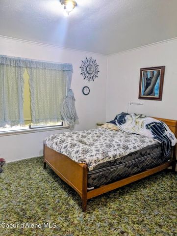 2405 Deer Park Rd, Bonners Ferry, ID 83805