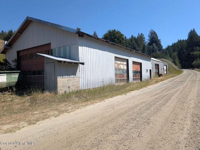 2405 Deer Park Rd, Bonners Ferry, ID 83805