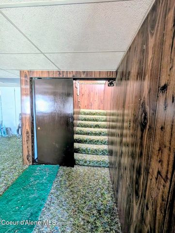 2405 Deer Park Rd, Bonners Ferry, ID 83805