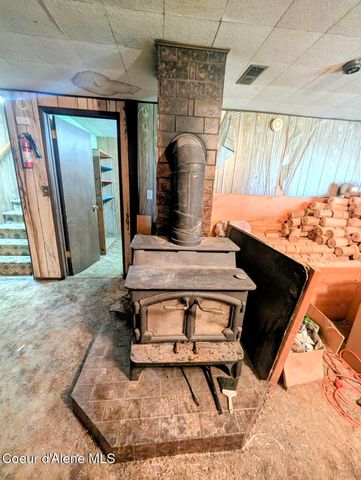 2405 Deer Park Rd, Bonners Ferry, ID 83805