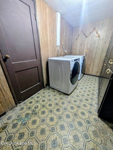 2405 Deer Park Rd, Bonners Ferry, ID 83805