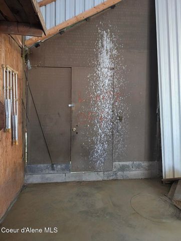 2405 Deer Park Rd, Bonners Ferry, ID 83805