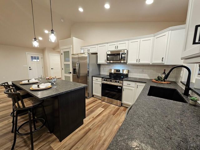 1151 N Red Granite Lane, Pueblo West, CO 81007