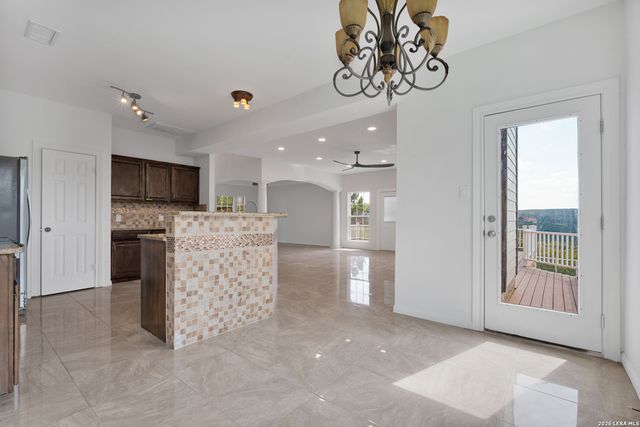 11418 LAGO VIS, Helotes, TX 78023
