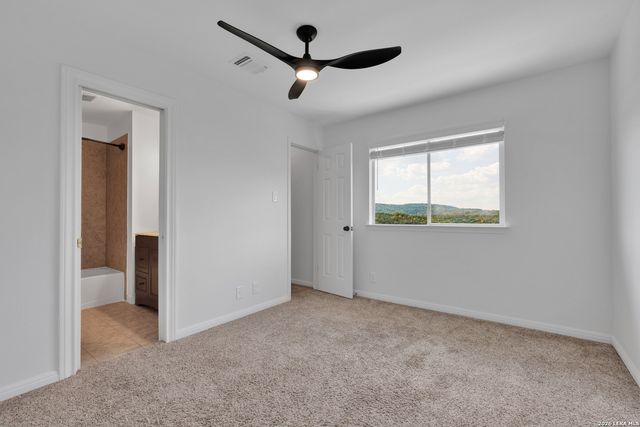 11418 LAGO VIS, Helotes, TX 78023