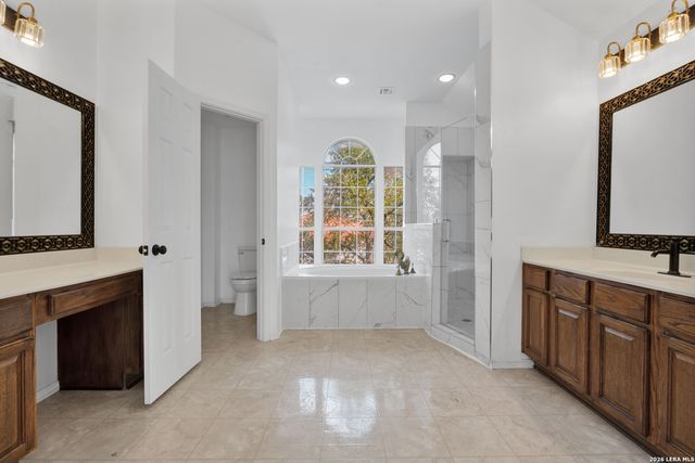 11418 LAGO VIS, Helotes, TX 78023
