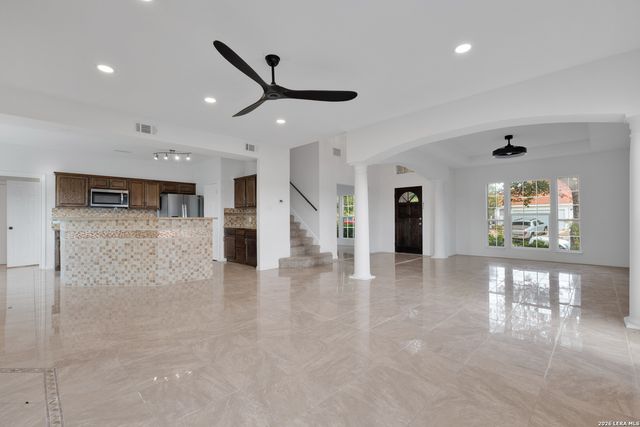11418 LAGO VIS, Helotes, TX 78023