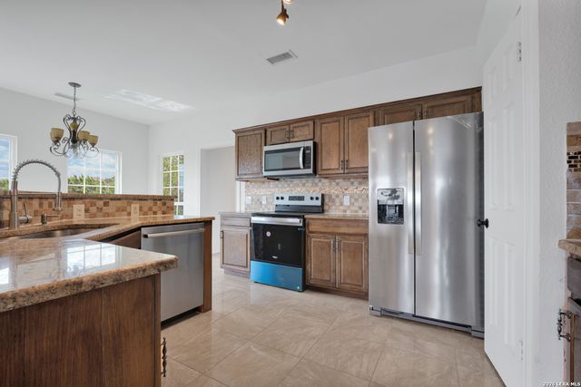 11418 LAGO VIS, Helotes, TX 78023
