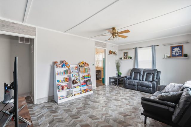 1532 30th Street, Rock Island, IL 61201