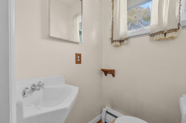 6287 Meadowview Avenue, Comstock Twp, MI 49048