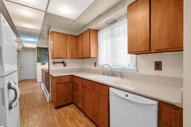6287 Meadowview Avenue, Comstock Twp, MI 49048