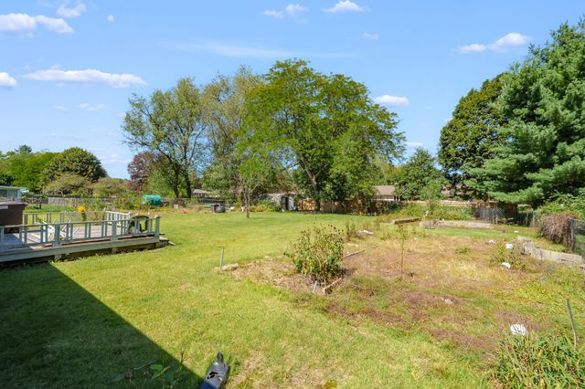 6287 Meadowview Avenue, Comstock Twp, MI 49048