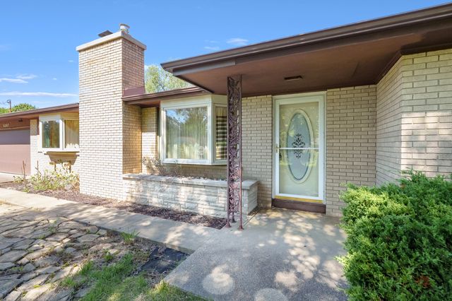 6287 Meadowview Avenue, Comstock Twp, MI 49048