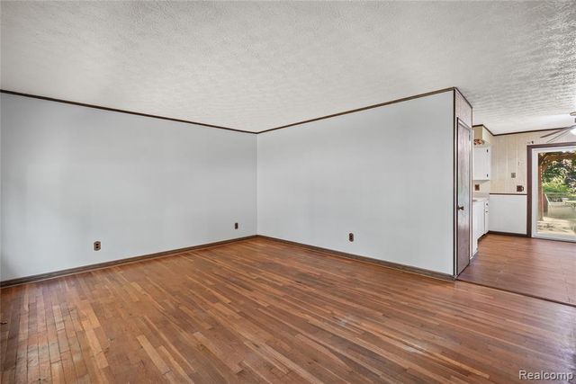 735 Amberwood Street, Auburn Hills, MI 48326