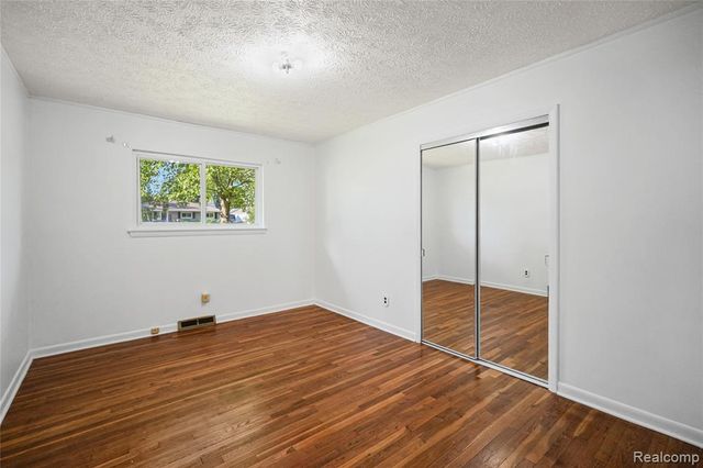 735 Amberwood Street, Auburn Hills, MI 48326